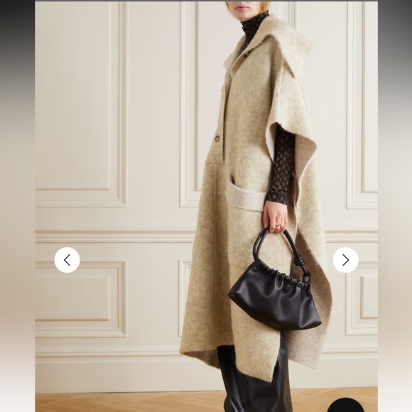 FINAL. NWT Nanushka Cape - Picture 2 of 9